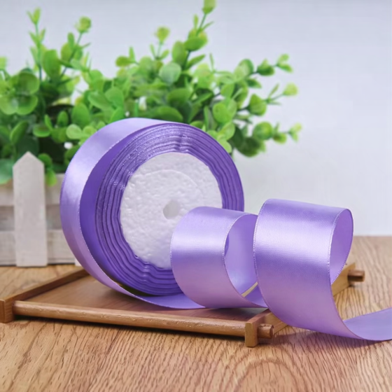 Satenska traka svjetlo ljubičasta 25mm